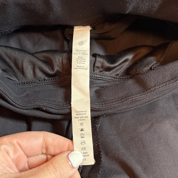 lululemon athletica Black Joggers Size 0 - Picture 4 of 6